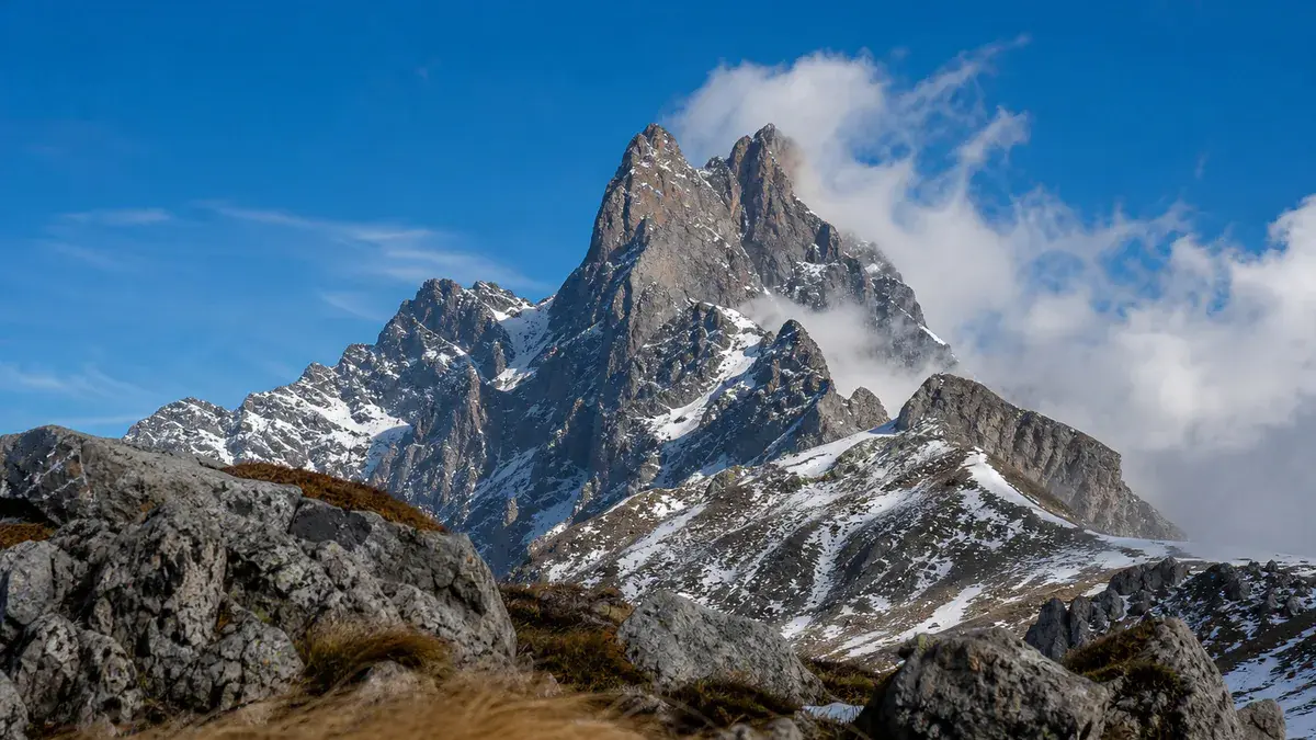 Météo au pic du Midi d’Ossau : prévisions, vent et températures en altitude